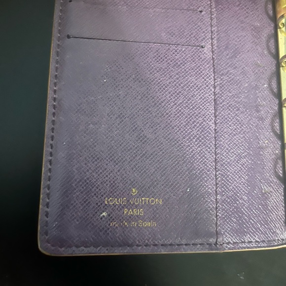Louis Vuitton small agenda. With some peeling in the pockets. - Picture 5 of 5